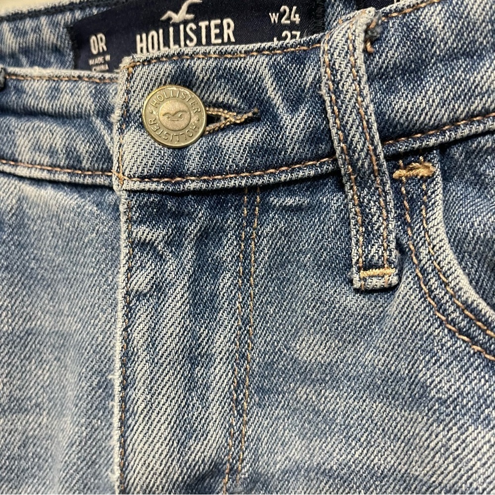 Hollister Ripped High Rise Mom Jean W Vintage StretchRaw Hem Size W24L27 - Picture 4 of 7